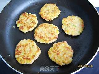 葱香火腿土豆泥饼的做法步骤:8