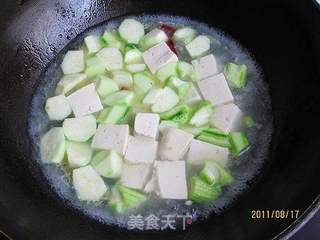 丝瓜豆腐汤的做法步骤：5