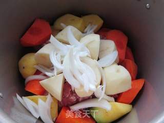 沙吾尔焖肉—新疆味道的做法步骤:10