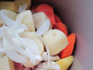 沙吾尔焖肉—新疆味道的做法步骤:11