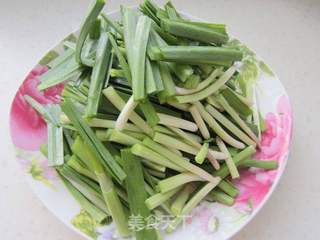 蚝油韭菜炒豆皮的做法步骤:2