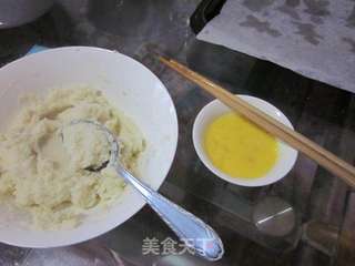 土豆泥梅花糕的做法步骤:8