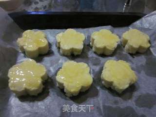 土豆泥梅花糕的做法步骤:12