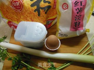 【食尚擂台】黄金煎饺的做法步骤：2