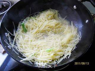 素炒土豆丝的做法步骤:4