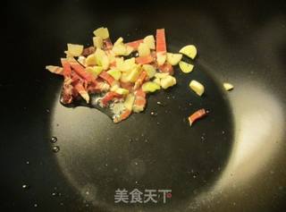 火腿金针菇甜豆脍豆腐的做法步骤：2