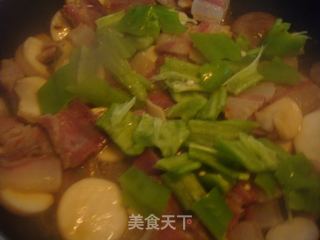 杏鲍菇炒咸肉的做法步骤：7