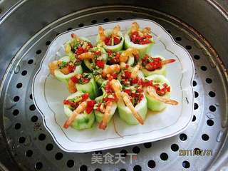 剁椒丝瓜蒸虾的做法步骤:7