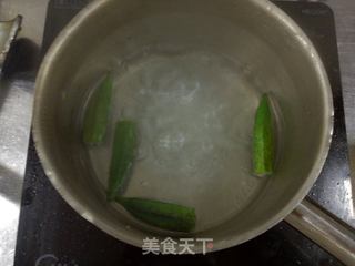 香煎扇贝、黄鱼配双色山药薯泥与秋葵佐柠檬草金橘酱汁的做法步骤：12