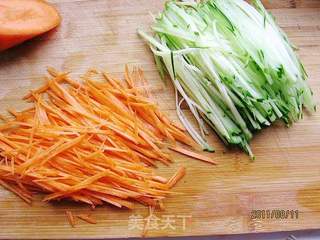 莲花酱肉丝的做法步骤:3