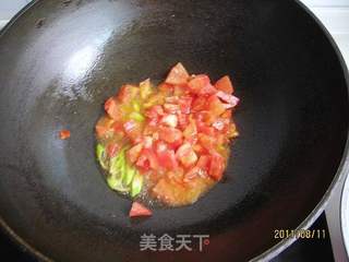 西红柿鲜虾疙瘩汤的做法步骤:2