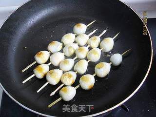香辣虎皮蛋串的做法步骤:4