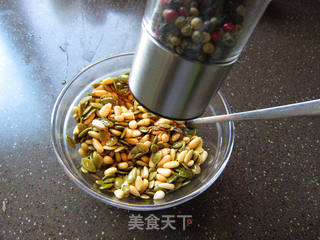 奶酪焗松仁小南瓜的做法步骤:4
