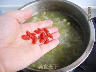 银耳绿豆汤的做法步骤:8