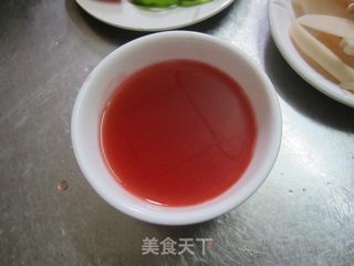 糖醋藕条的做法步骤:2