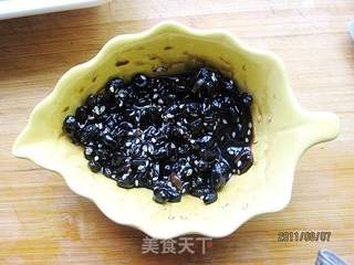 微波蜜黑豆南瓜的做法步骤:2