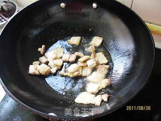胡萝卜炒五花肉的做法步骤:3