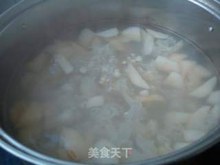 银耳雪梨薏米汤的做法步骤:8