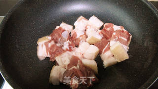 毛芋头烧肉的做法步骤：4