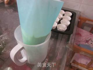 黄油纸杯戚风------附送所学制作戚风的窍门的做法步骤：10