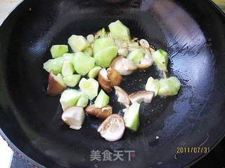 丝瓜花蛤汤的做法步骤:3