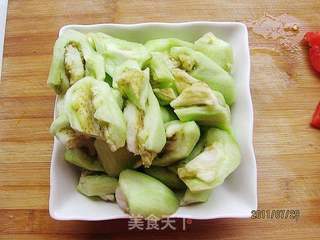 番茄炒茄子的做法步骤:2