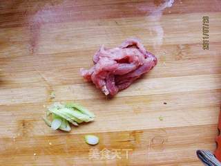 玉米瘦肉粥的做法步骤:3