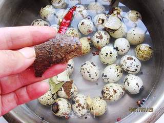 香卤鹌鹑蛋的做法步骤:3