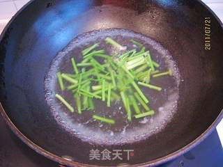 洋葱拌木耳的做法步骤:3