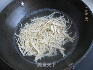 芹菜丝炒豆丝的做法步骤:2