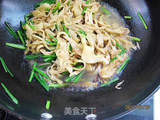 韭苔炒竹笋的做法步骤:4