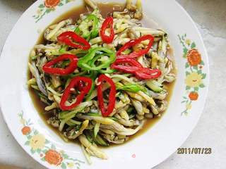 黄瓜拌竹蛏的做法步骤:5