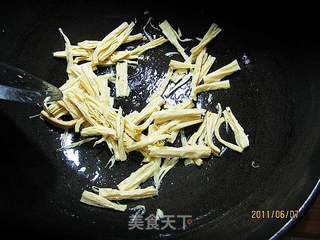 韭苔炒腐竹的做法步骤:4