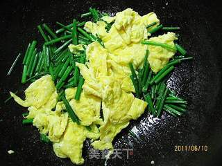 韭苔炒鸡蛋的做法步骤：5