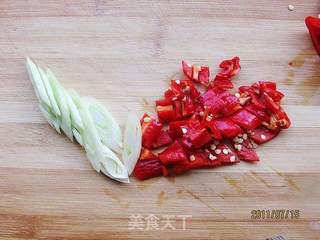 黄豆酱炒豆干的做法步骤:2