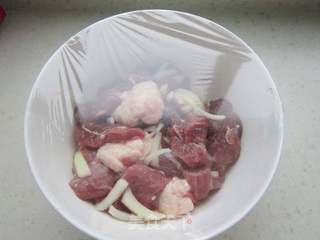 烤羊肉串——新疆味道的做法步骤:6