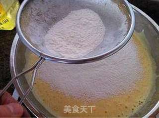面包机版--海绵蛋糕的做法步骤：5