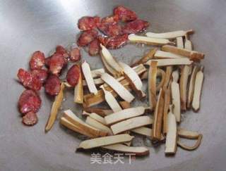 家常小炒 --- 群菌乱舞的做法步骤:5