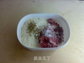 芝香汉堡扒的做法步骤:2