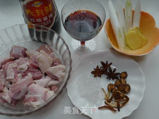 红烧牛腩面的做法步骤：1