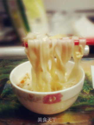 鸡蛋肉末拉面的做法步骤:2