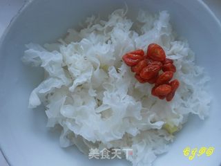 紫薯银耳糖水的做法步骤:3