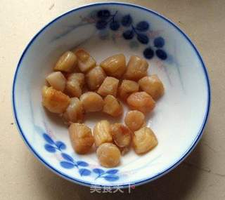 冬日暖粥 --- 银耳瑶柱鸡蓉粥的做法步骤:2