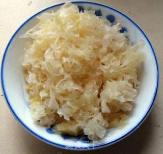 冬日暖粥 --- 银耳瑶柱鸡蓉粥的做法步骤:6