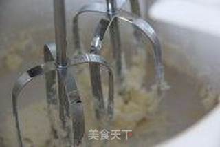 贵妃奶黄包的做法步骤:2