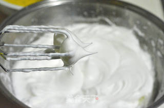 掌握方法就可以百变花样----百香果戚风的做法步骤:10