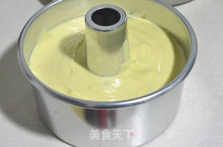 掌握方法就可以百变花样----百香果戚风的做法步骤:15