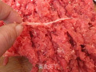 香菜牛肉丸子的做法步骤:3