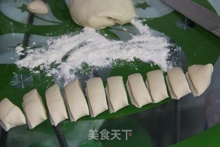 芹菜三鲜水饺的做法步骤：8