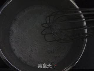 电饭煲也能做戚风蛋糕的做法步骤:3